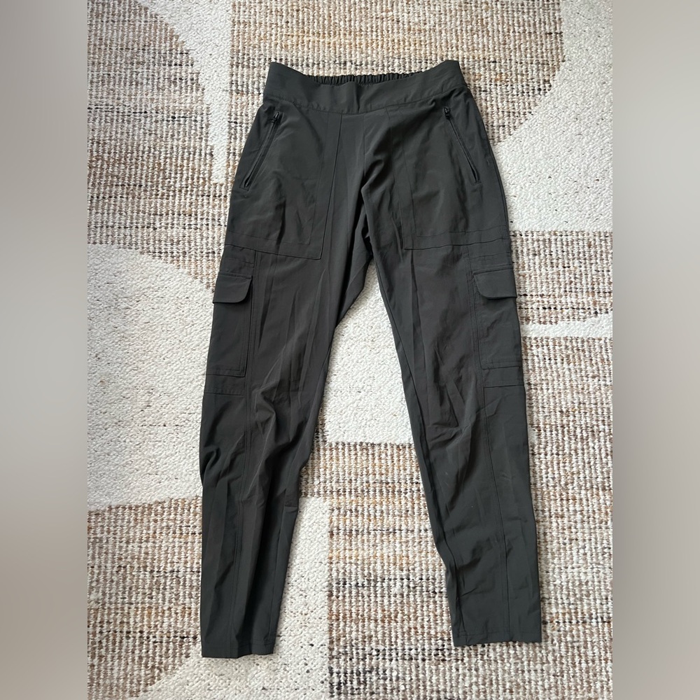 Athleta Charcoal Cargo Pull On Pant
